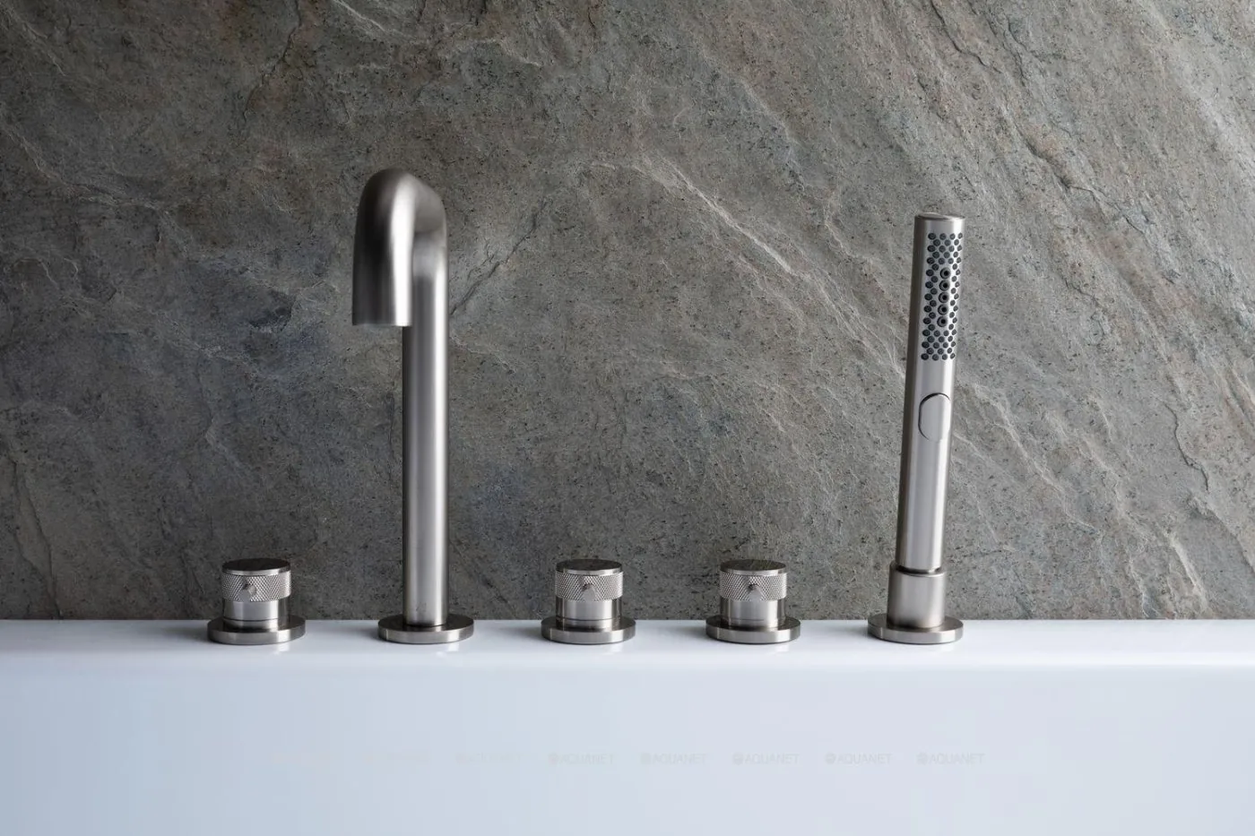 Смеситель на борт ванны Allen Brau Priority излив 190 мм брашированный никель 5.31007-BN